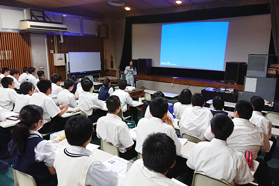 画像：委員会の様子