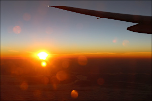 機上からの日の出